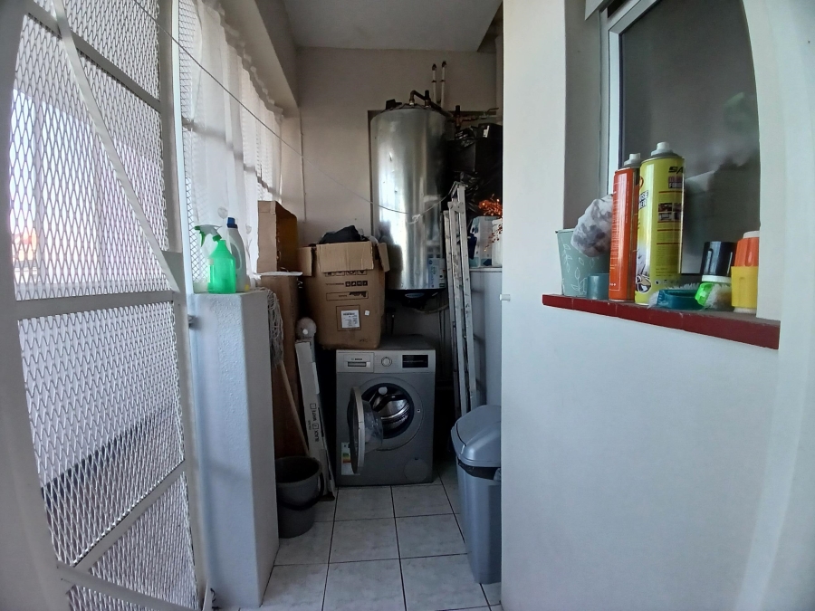 To Let 2 Bedroom Property for Rent in St Georges Park Eastern Cape
